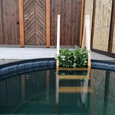 Cozy With Sauna And Hot Tub Ikšķile
